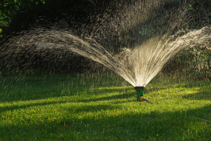 Combien cote linstallation d'un arrosage automatique? - Amnagement de Jardin