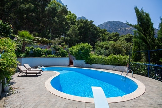 Une piscine est-elle une plus-value immobilire lors de la vente dune maison? - Piscine et Bassin